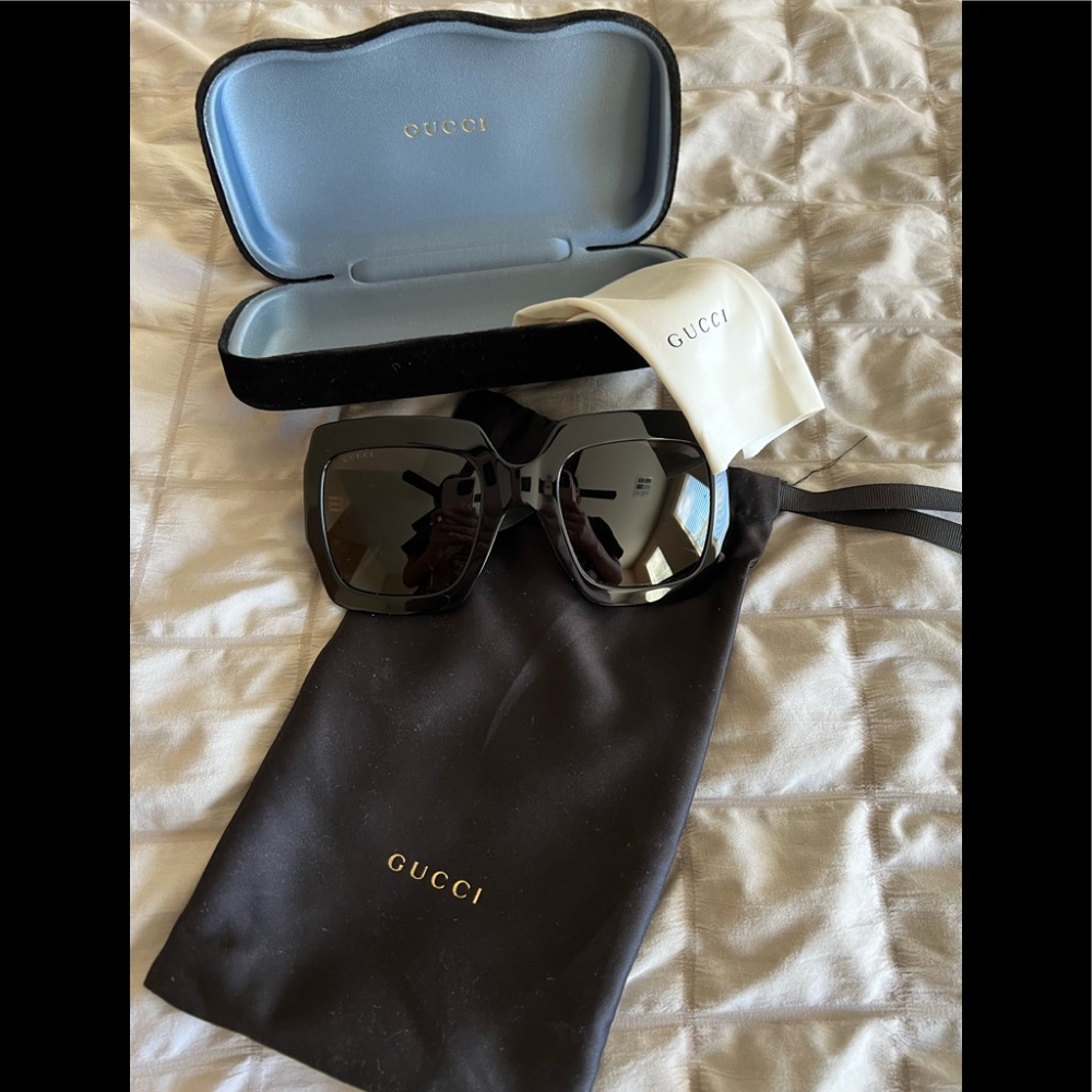 Gucci Sunglasses /WORN ONCE